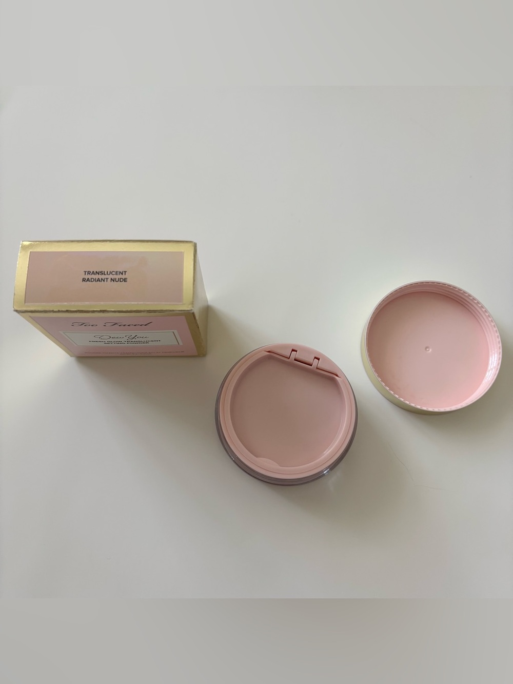 Too Faced Dew You Fresh Glow Translucent Setting Powder - Picture 3 of 4